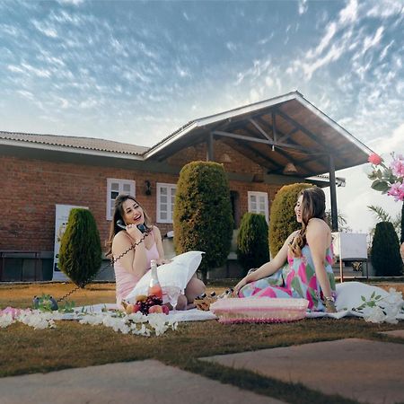 The Earth Farm Villa นาสิก ภายนอก รูปภาพ