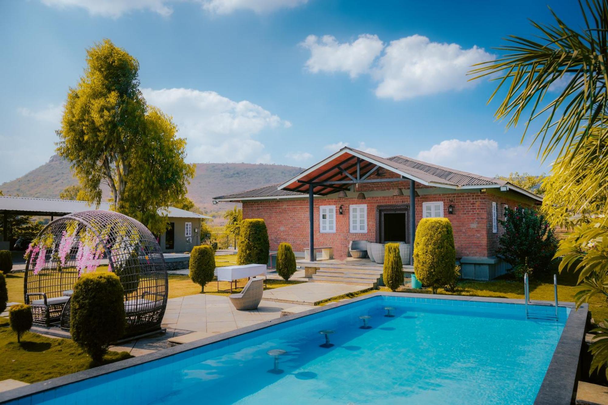 The Earth Farm Villa นาสิก ภายนอก รูปภาพ